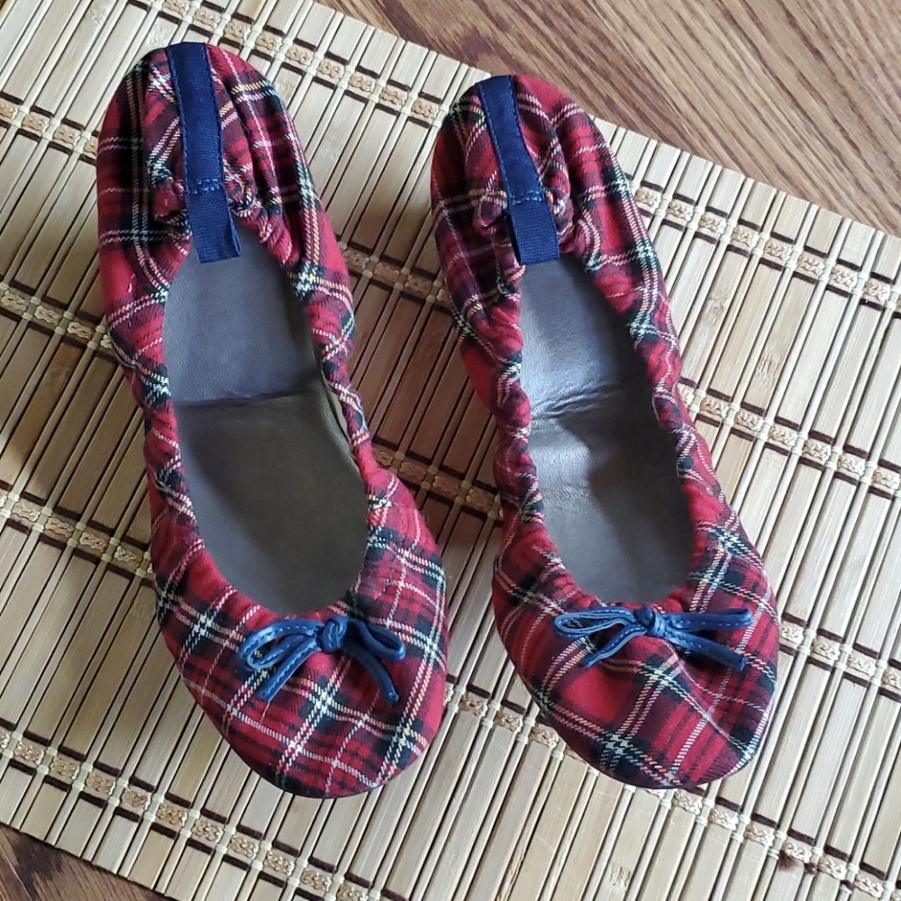 Gap plaid slip on shoes red black green blue bow